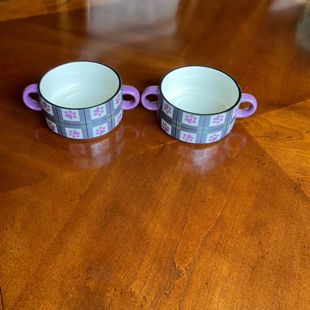 Dog or Cat Food / Water Bowls, Small w handles, light purple paw prints ADORABLE